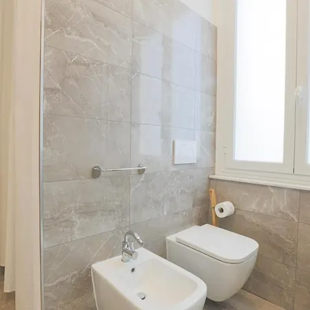 Gaslini 80sqm 5' Walk To The Sea Apartment