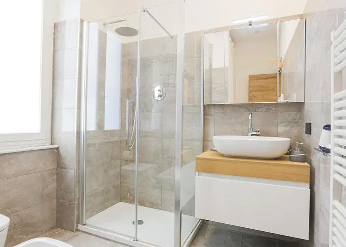 Gaslini 80sqm 5' Walk To The Sea Апартаменты Генуя